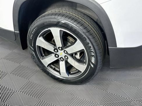Used 2023 Chevrolet Traverse LT w/ LT Premium Package AWD/4WD image 41
