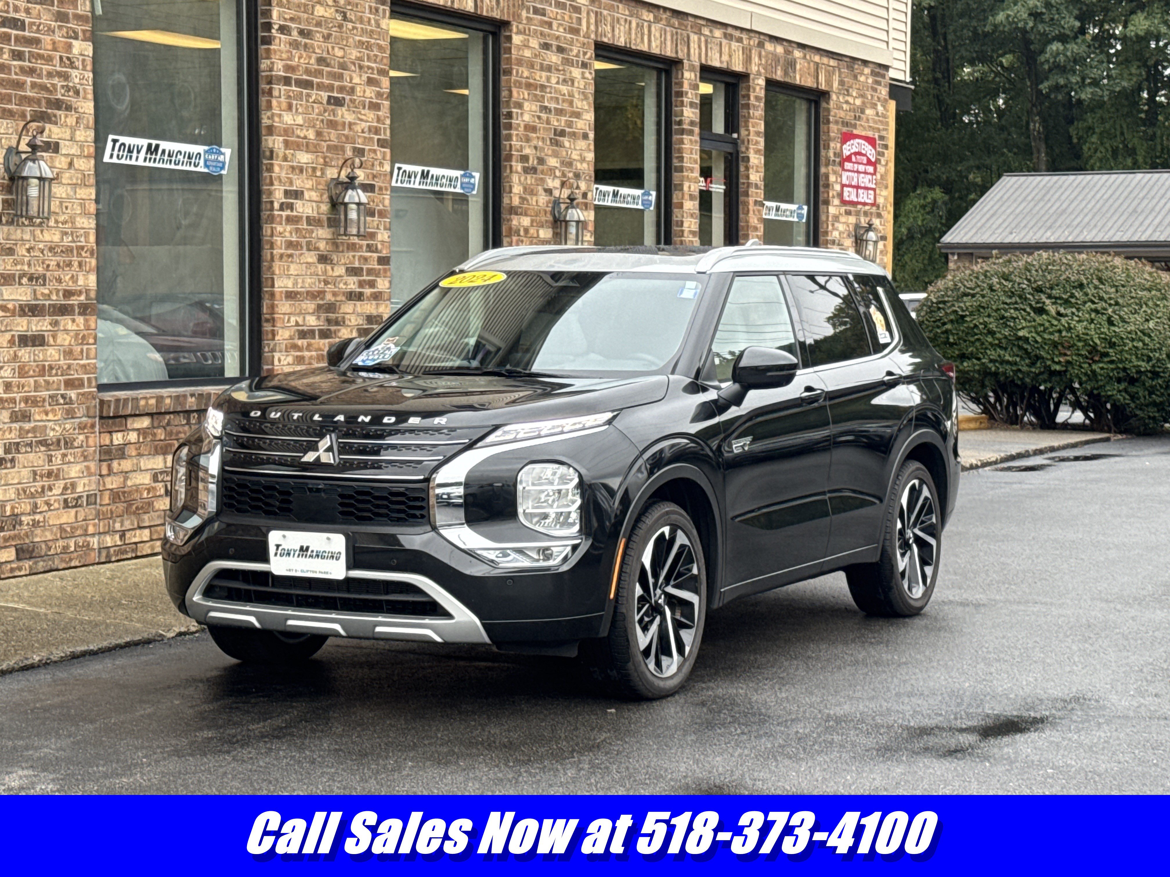 Used 2024 Mitsubishi Outlander SEL AWD/4WD image 1