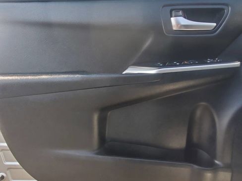Used 2015 Toyota Camry SE image 13