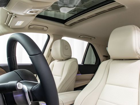 Used 2025 Mercedes-Benz GLE 350 4MATIC image 14