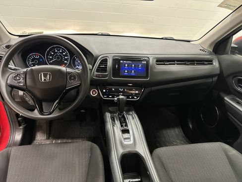 Used 2016 Honda HR-V EX image 29