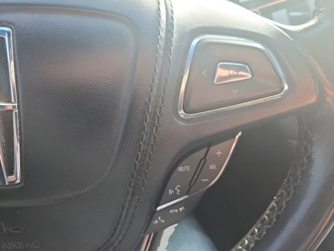 Used 2019 Lincoln MKZ Premiere image 14