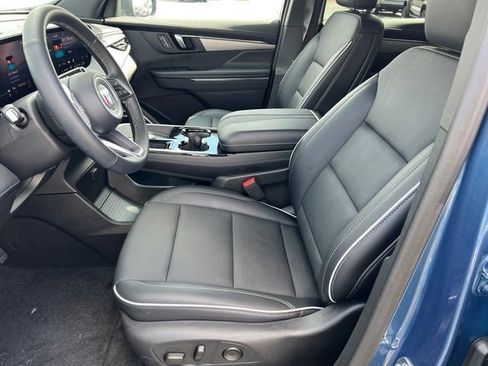 Certified 2025 Buick Enclave Preferred FWD image 21