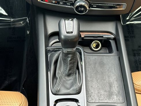 Used 2021 Volvo XC60 T5 Inscription w/ Advanced Package image 24