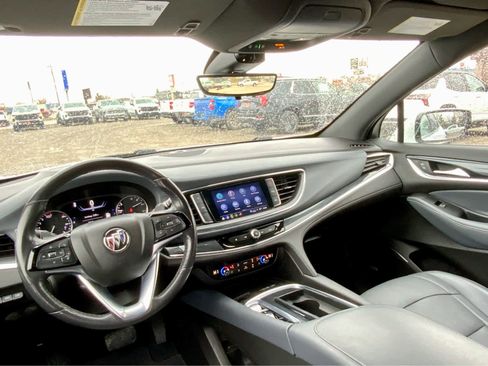 Used 2022 Buick Enclave Premium image 36