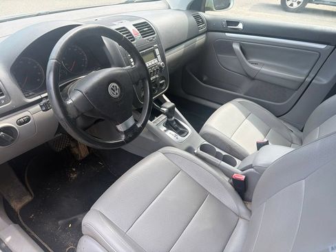 Used 2009 Volkswagen Jetta Wolfsburg Edition FWD image 5