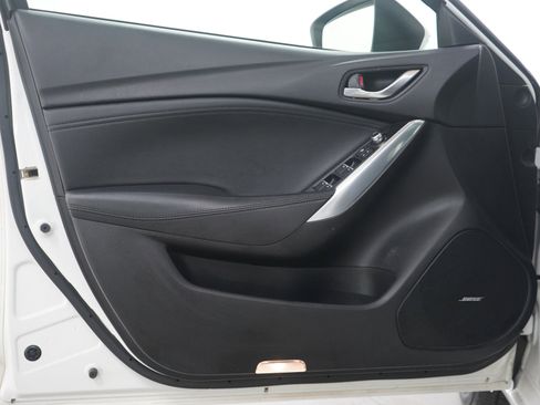 Used 2016 MAZDA MAZDA6 Touring w/ Touring Technology Package image 18