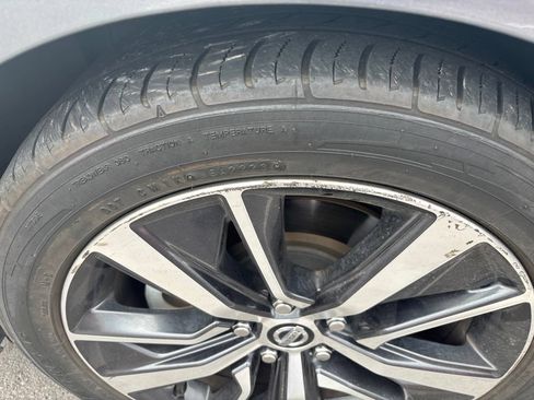 Used 2019 Nissan Maxima 3.5 SL w/ Floor Mat Group FWD image 6