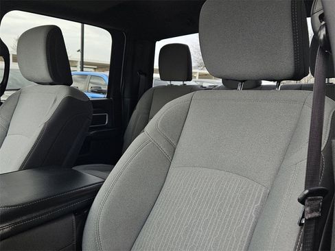 Used 2024 RAM 3500 Big Horn image 25