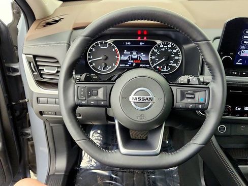 Used 2021 Nissan Rogue SL w/ Premium Package AWD/4WD image 14