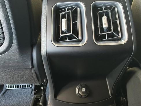 New 2026 Kia Sorento LX FWD image 25