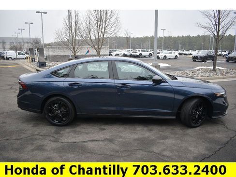 Used 2025 Honda Accord SE image 8