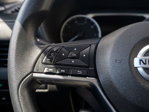 Used 2023 Nissan Sentra SV image 43