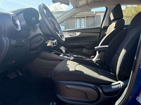 Used 2024 Kia Forte LXS image 10