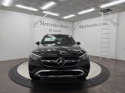 New 2026 Mercedes-Benz GLC 300 image 2