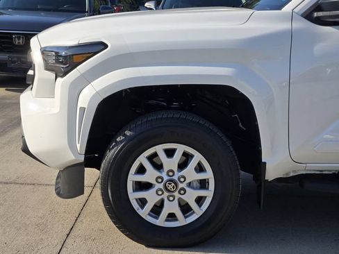 Used 2024 Toyota Tacoma SR w/ SR Upgrade Package AWD/4WD image 6