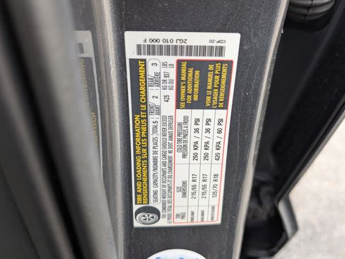 Used 2023 Volkswagen Taos S image 35