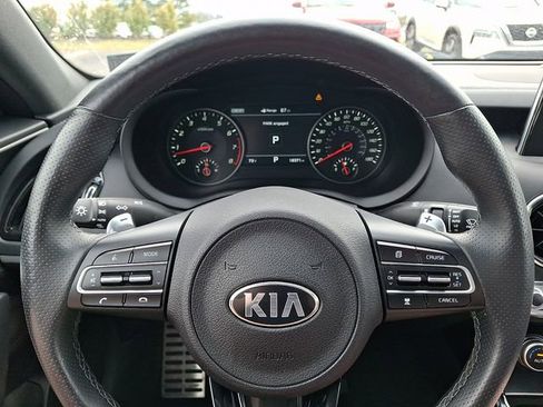 Used 2021 Kia Stinger GT2 image 21
