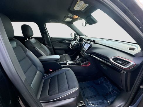 Used 2021 Chevrolet TrailBlazer RS w/ Technology Package FWD image 27