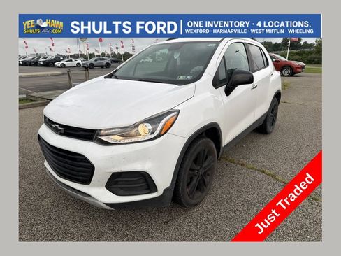 Used 2018 Chevrolet Trax LT w/ Redline Edition AWD/4WD image 1