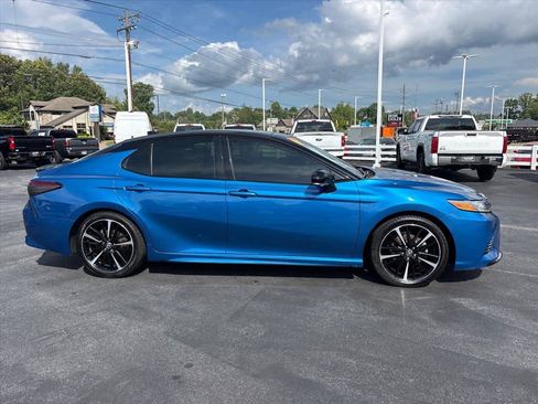 Used 2020 Toyota Camry XSE FWD image 2
