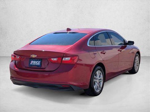 Used 2016 Chevrolet Malibu LT w/ Leather Package FWD image 5