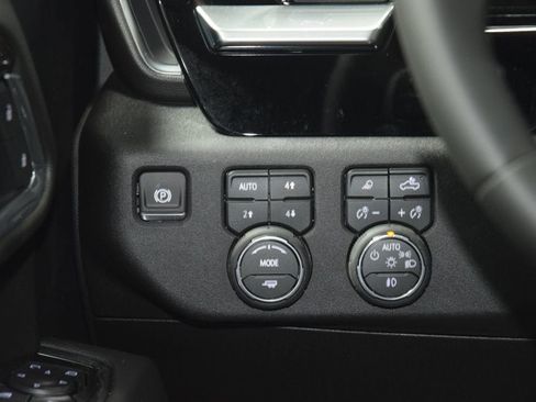 New 2026 Chevrolet Silverado 3500 LT w/ All Star Edition AWD/4WD image 39
