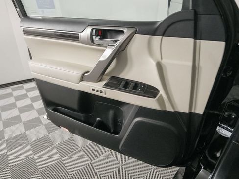 Certified 2021 Lexus GX 460 Premium w/ Premium Package image 12