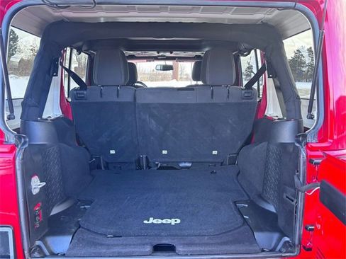 Used 2017 Jeep Wrangler Unlimited Rubicon w/ Dual Top Group image 23