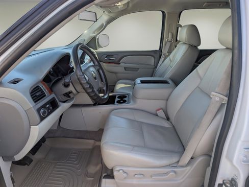 Used 2011 Chevrolet Suburban LT w/ Texas Edition image 10