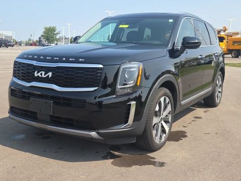 Used 2022 Kia Telluride S AWD/4WD image 2