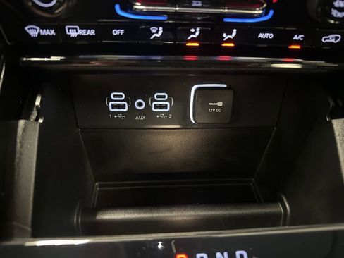 Used 2023 Jeep Grand Cherokee Limited w/ Trailer Tow Prep Group (B) AWD/4WD image 26