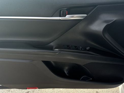 Used 2021 Toyota Camry SE image 22