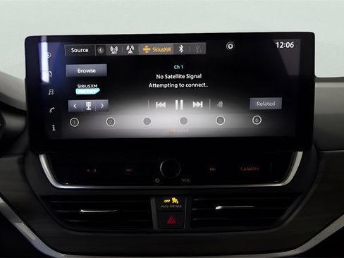 Used 2025 Nissan Altima 2.5 SV w/ SV Special Edition Package image 17