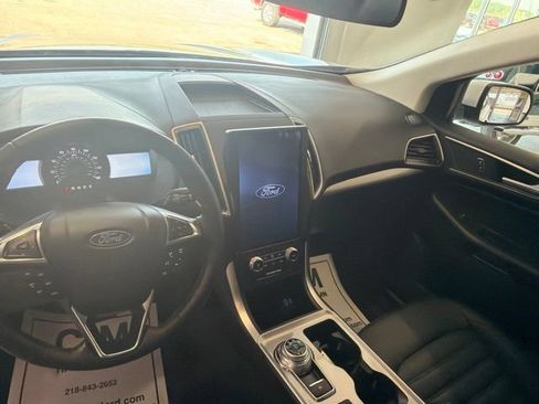 Used 2024 Ford Edge SEL w/ Convenience Package AWD/4WD image 12