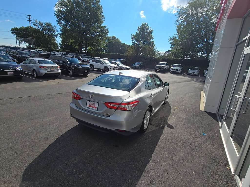 Used 2019 Toyota Camry LE FWD image 6