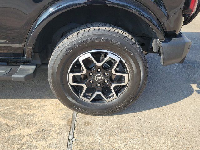 Used 2024 Ford Bronco Outer Banks AWD/4WD image 8