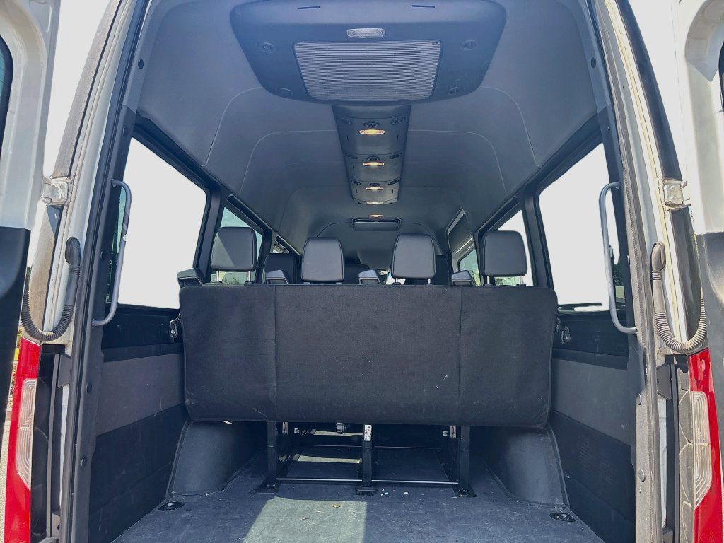 Used 2022 Mercedes-Benz Sprinter 2500 image 36