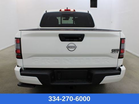 New 2026 Nissan Frontier SV image 3