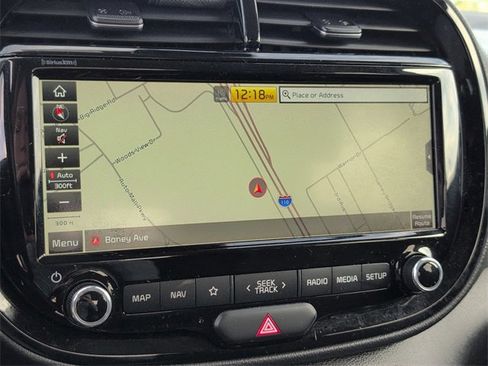 Used 2020 Kia Soul EX image 18