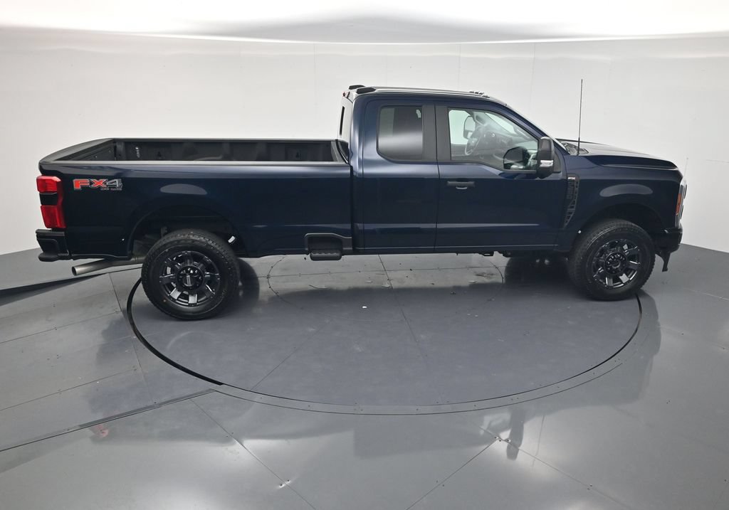 Used 2023 Ford F250 XL w/ STX Appearance Package AWD/4WD image 42