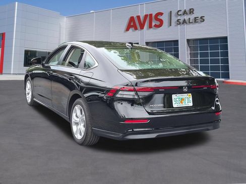Used 2025 Honda Accord LX image 9