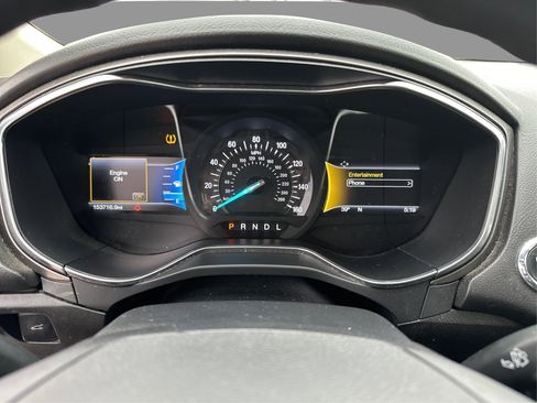 Used 2017 Ford Fusion SE w/ Fusion SE Technology Package FWD image 27