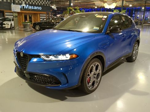 Used 2024 Alfa Romeo Tonale Veloce AWD/4WD image 1