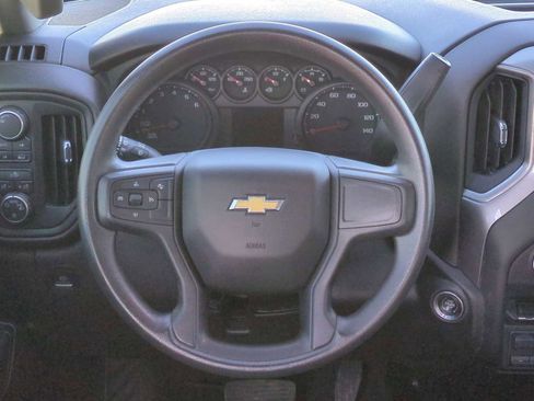 Used 2023 Chevrolet Silverado 1500 Custom image 10