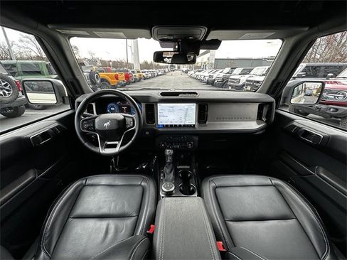 Certified 2025 Ford Bronco Outer Banks image 3