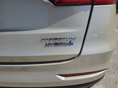Used 2019 Ford Fusion Titanium FWD image 4