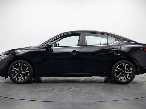 Used 2025 Nissan Sentra SV FWD image 4