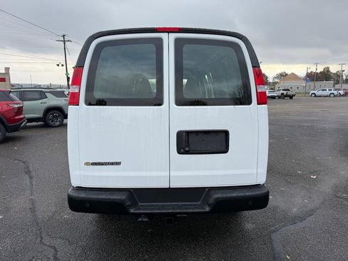 New 2025 Chevrolet Express 2500 Extended w/ Communications Package RWD image 8