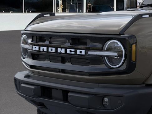 New 2026 Ford Bronco Outer Banks AWD/4WD image 19